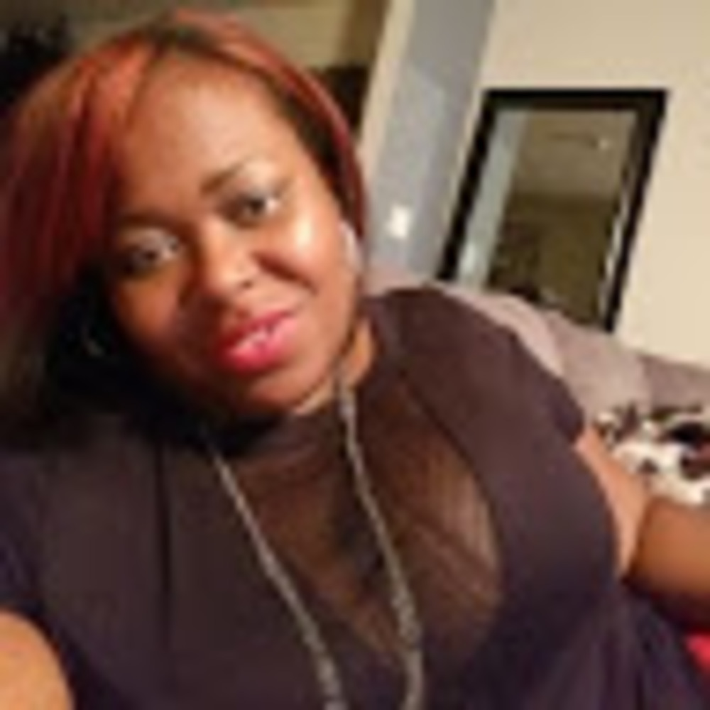 Meet your Posher, Dee